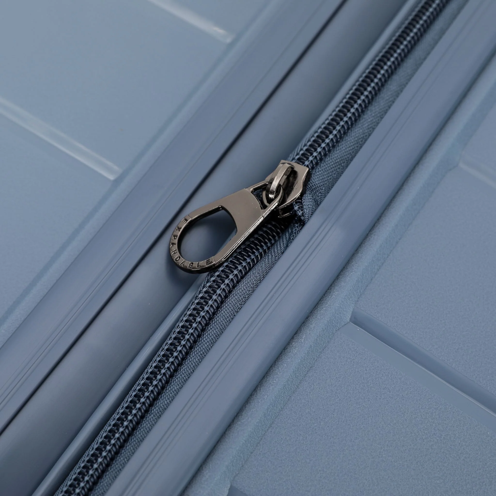 The New Zealand Luggage Co Pilot Collection Polypropylene Trolley Cases 76/66/55cm NZ005-Full Set Slate - Image 9